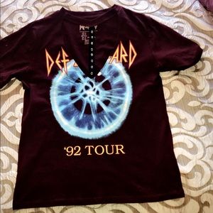 Def Leppard shirt
